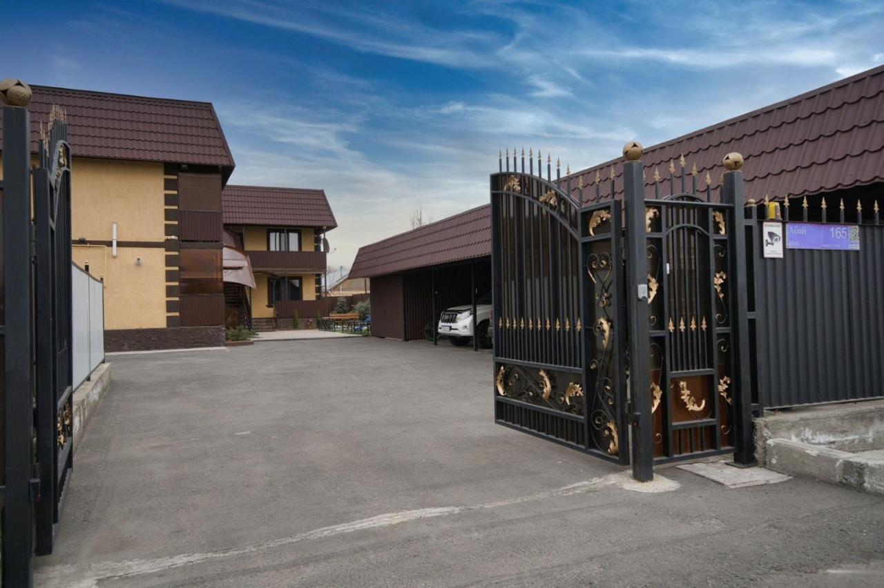 "Гостевой Дом Анны" По Улице Абая, 165 Taldykorgan Ngoại thất bức ảnh